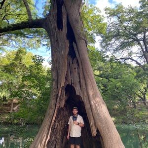 Meet your Posher, Henry